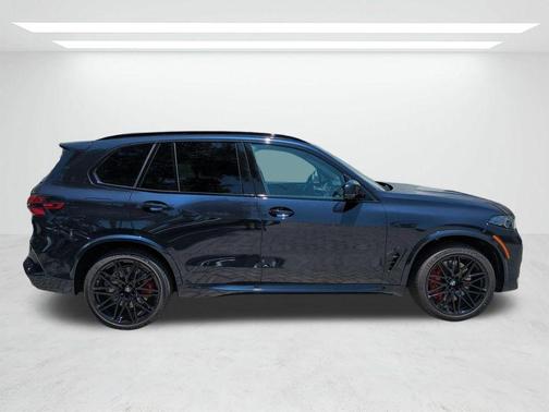 Carbon Black Metallic 2026 BMW X5 M Competition