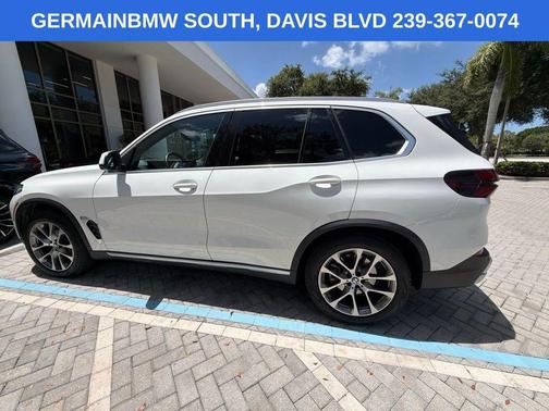 Alpine White 2024 BMW X5 xDrive40i