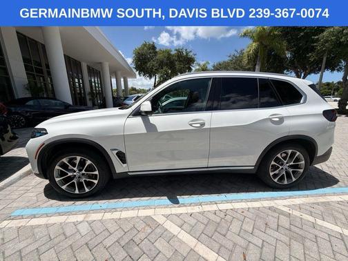 Alpine White 2024 BMW X5 xDrive40i