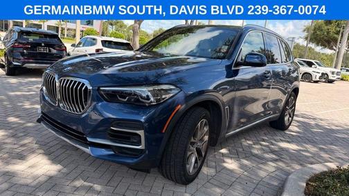 Phytonic Blue Metallic 2022 BMW X5 xDrive40i