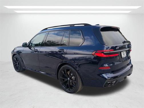 2026 BMW X7 M60i