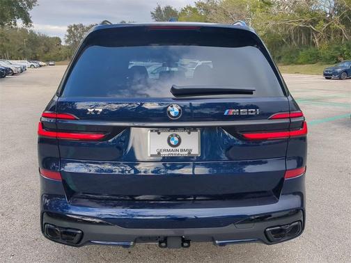 2026 BMW X7 M60i