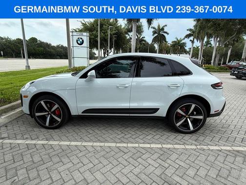 Carrara White Metallic 2022 Porsche Macan S