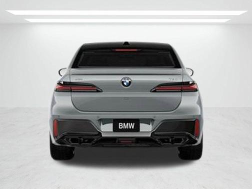 2026 BMW 760 760i xDrive