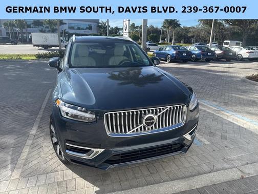 2023 Volvo XC90 Recharge Plug-In Hybrid T8 Ultimate Bright Theme 7-Seater