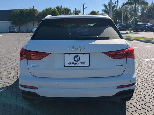 2024 Audi Q3 45 S line Premium