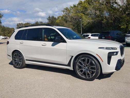 2026 BMW X7 M60i