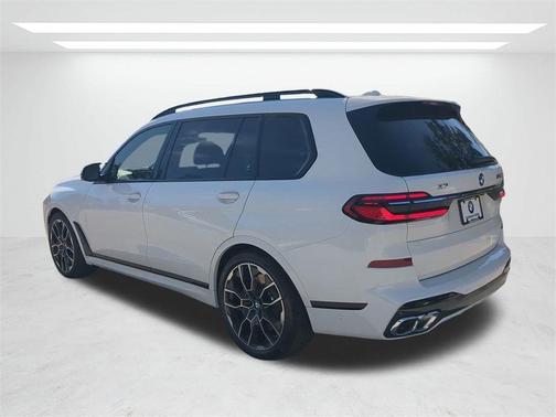 2026 BMW X7 M60i