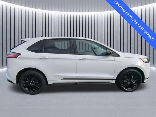 2022 Ford Edge SE
