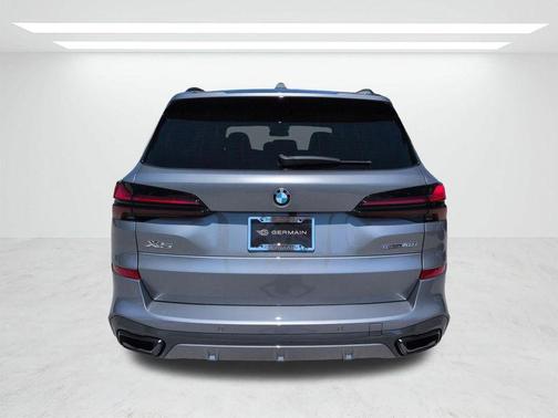 Gray Metallic 2026 BMW X5 sDrive40i