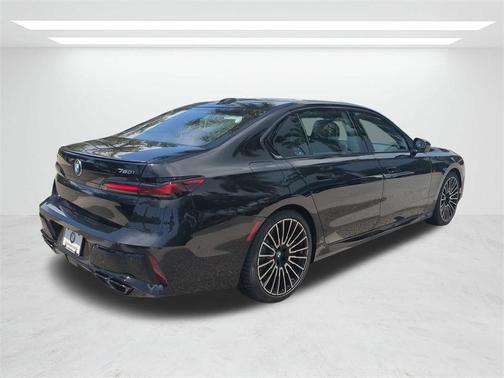 2025 BMW 760 760i xDrive