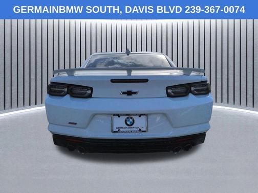 Summit White 2019 Chevrolet Camaro 1SS