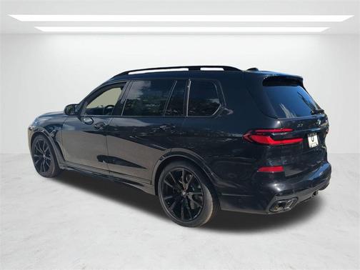 2026 BMW X7 M60i