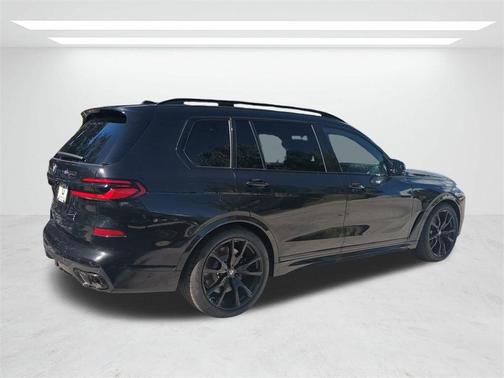 2026 BMW X7 M60i