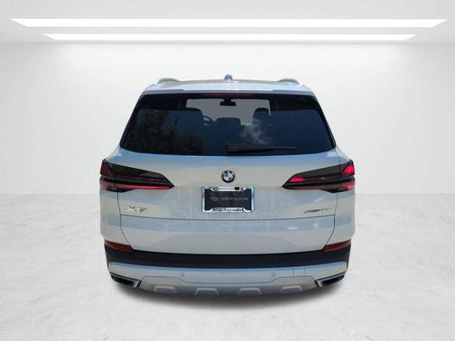 Alpine White 2026 BMW X5 sDrive40i