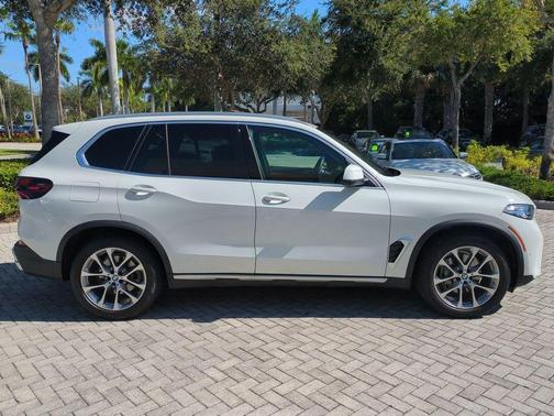 Alpine White 2026 BMW X5 sDrive40i