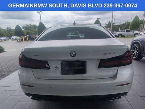 White Metallic 2023 BMW 540 i xDrive