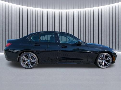 2023 BMW 330e xDrive