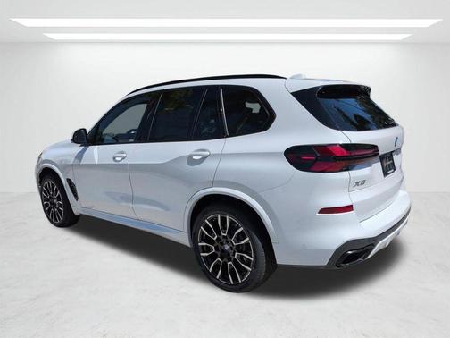 Alpine White 2026 BMW X5 sDrive40i