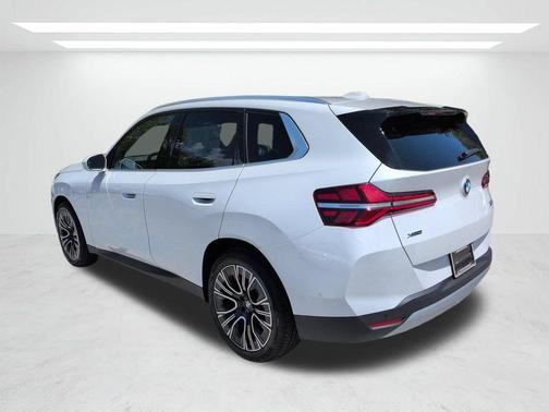 Mineral White Metallic 2026 BMW X3 30 xDrive