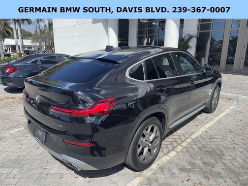 2023 BMW X4 xDrive30i
