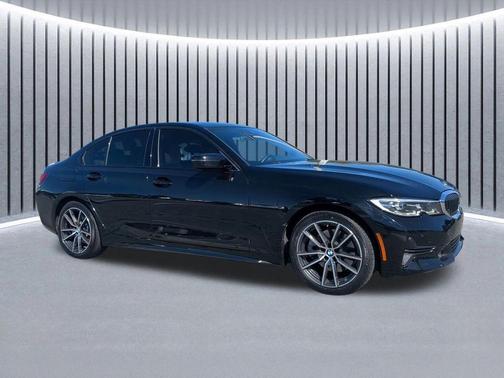 2019 BMW 330 i