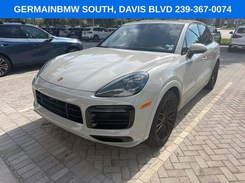 Chalk 2022 Porsche Cayenne GTS