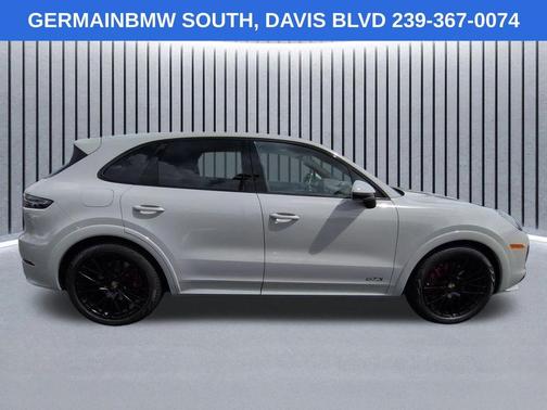 Chalk 2022 Porsche Cayenne GTS