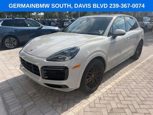 Chalk 2022 Porsche Cayenne GTS