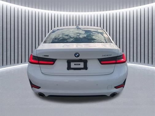 2021 BMW 330 i xDrive