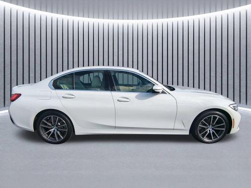 2021 BMW 330 i xDrive