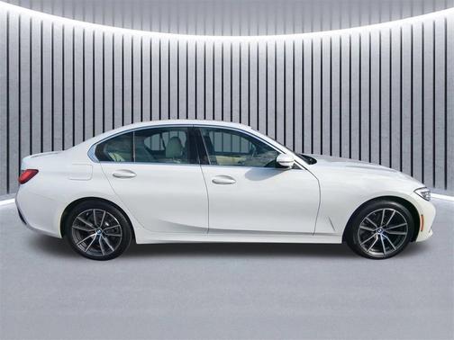 2021 BMW 330 i xDrive