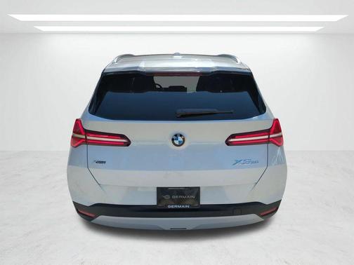 Mineral White Metallic 2026 BMW X3 30 xDrive