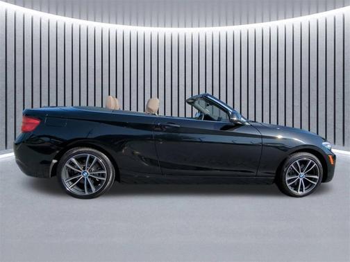 2019 BMW 230 i