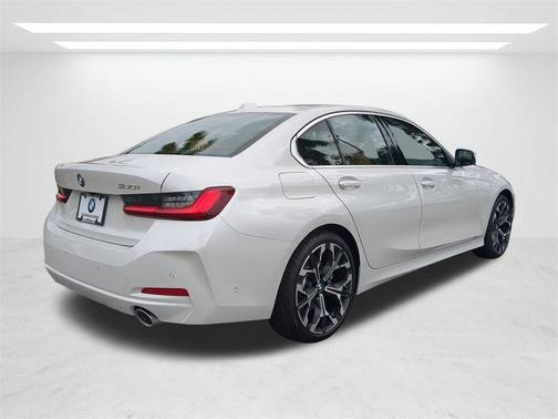 2026 BMW 330 i NA