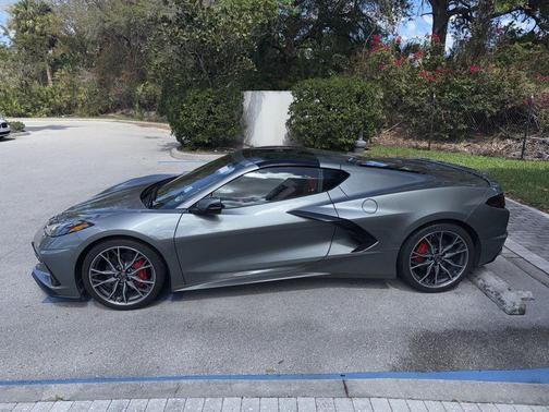 2023 Chevrolet Corvette Stingray w/2LT