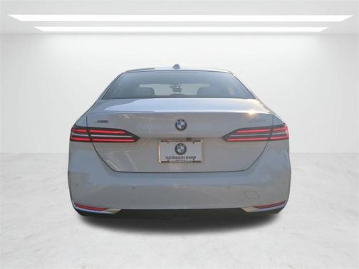 2026 BMW 530 i xDrive