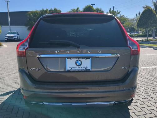 2015 Volvo XC60 T5 Premier