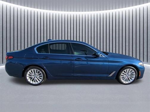 2023 BMW 530 i