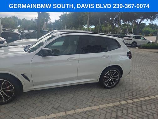 Mineral White Metallic 2024 BMW X3 M40i