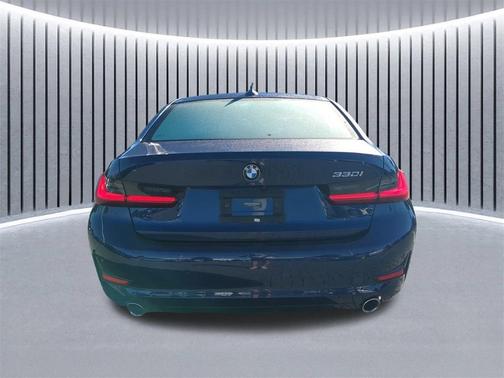 2019 BMW 330 i