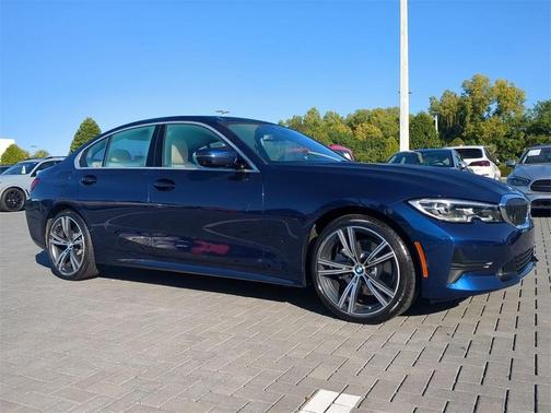 2019 BMW 330 i