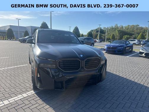 Special 2024 BMW XM Label Red