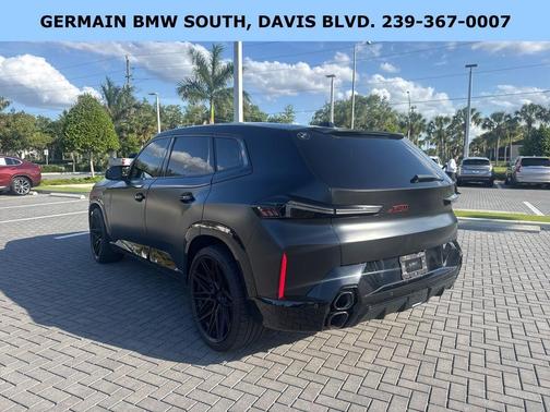 Special 2024 BMW XM Label Red