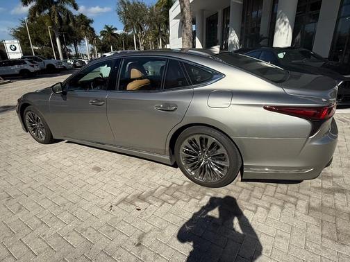 2022 Lexus LS 500 Base