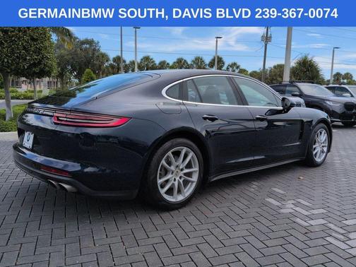 Sapphire Blue Metallic 2018 Porsche Panamera 4S