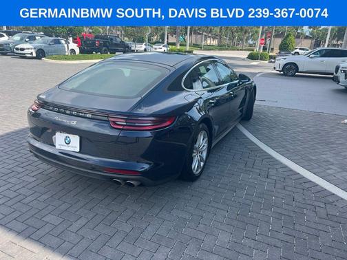 Sapphire Blue Metallic 2018 Porsche Panamera 4S