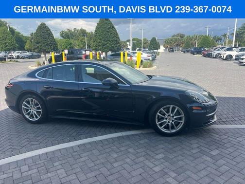 Sapphire Blue Metallic 2018 Porsche Panamera 4S