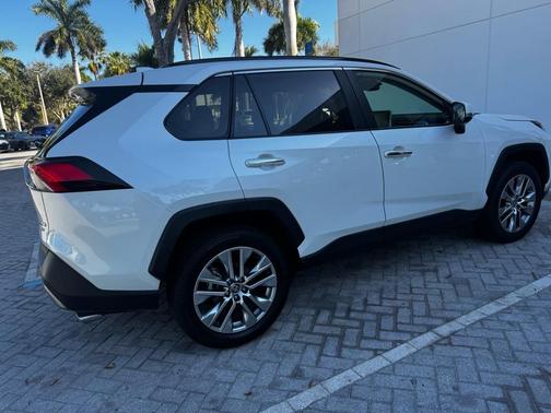 2022 Toyota RAV4 Limited