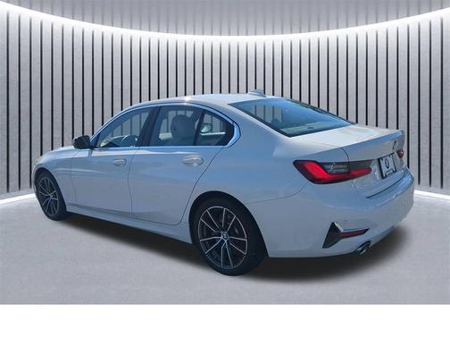 2020 BMW 330 i